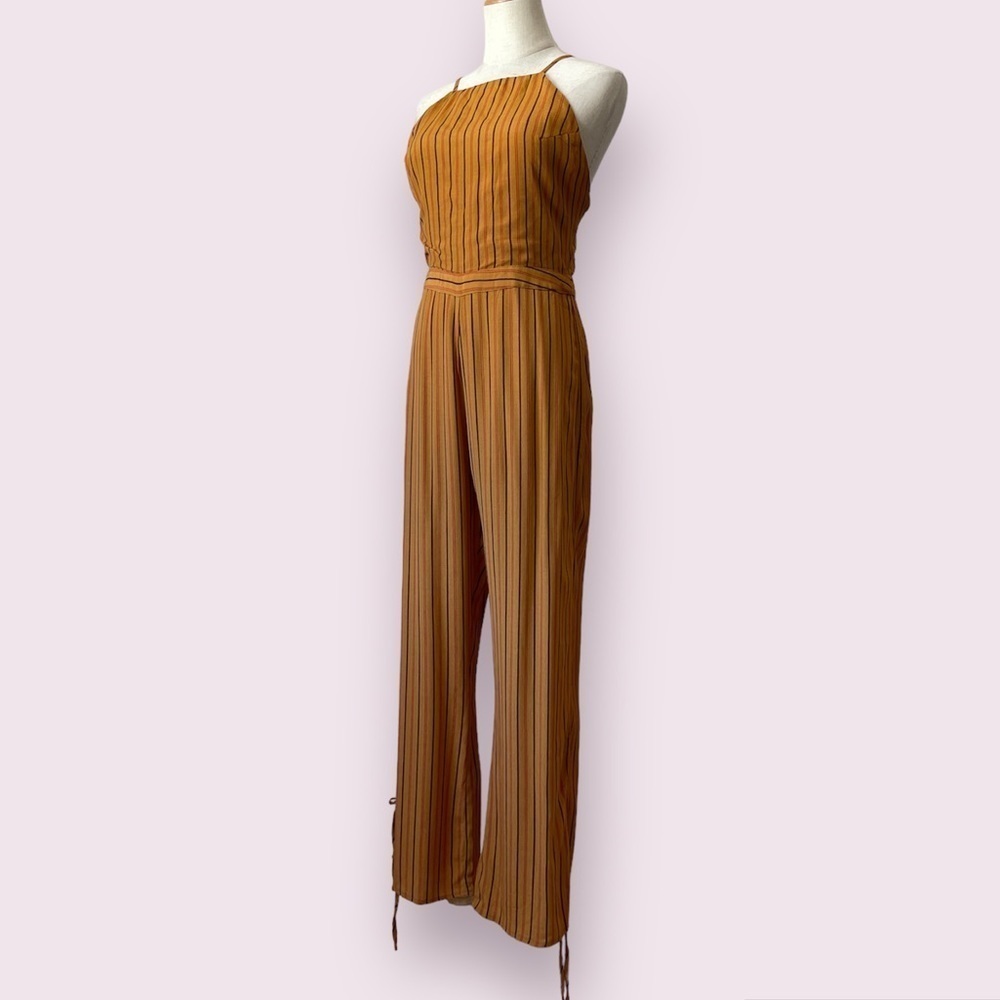 BIN#25 - Women’s M Spaghetti Straps Tie-Back Striped Jumpsuit